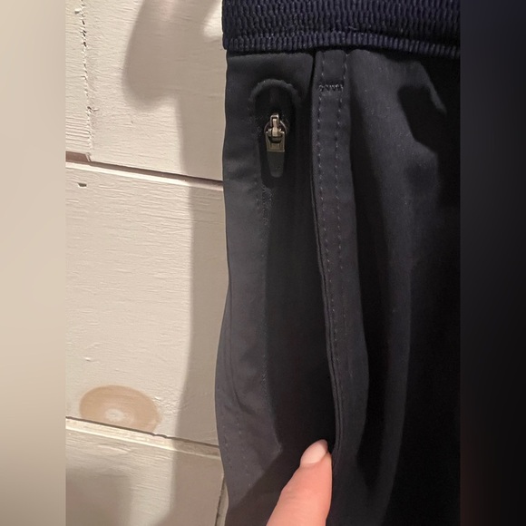 Haggar men’s the active series jogger short size 30, navy blue, EUC, belted - Picture 4 of 9